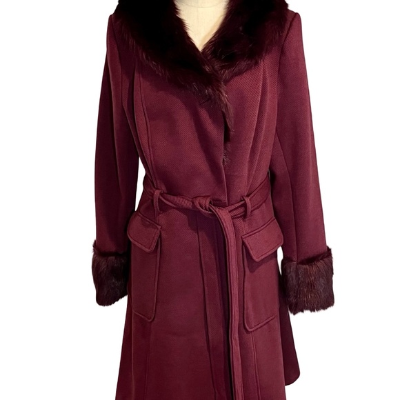 City Chic Women's Bordeaux Make me Blush Coat Plus Size 18 Faux Fur Trim - Picture 2 of 8